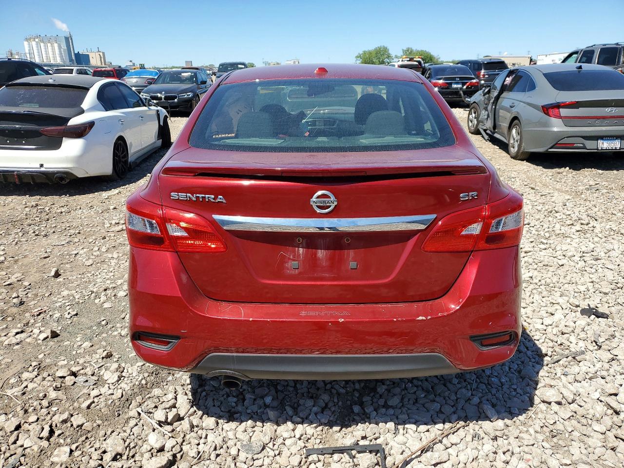 2019 NISSAN SENTRA S photo 11