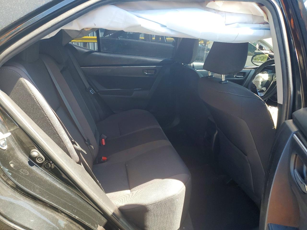 2019 TOYOTA COROLLA LE photo 19