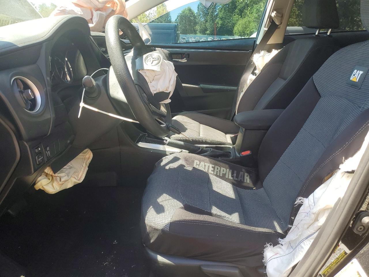 2019 TOYOTA COROLLA LE photo 13