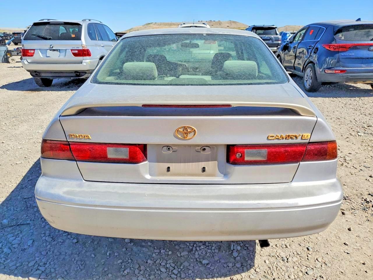 1997 TOYOTA CAMRY LE photo 16