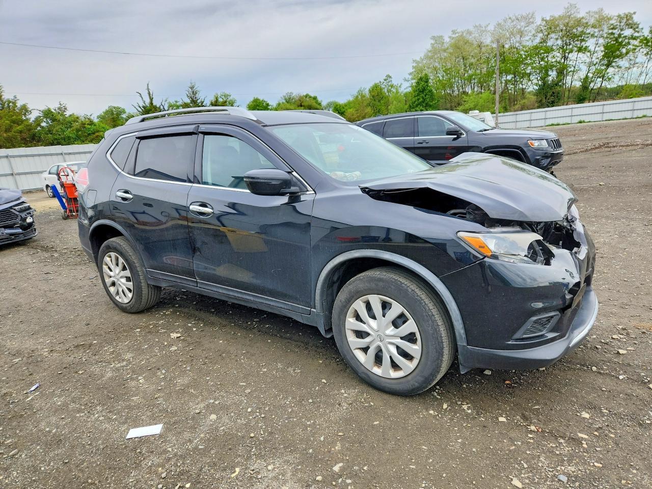 2016 NISSAN ROGUE S photo 4