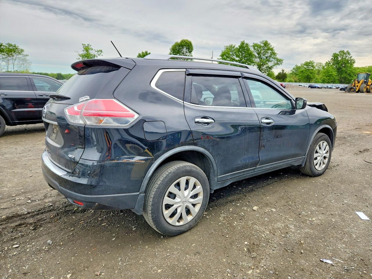 2016 NISSAN ROGUE S photo 3