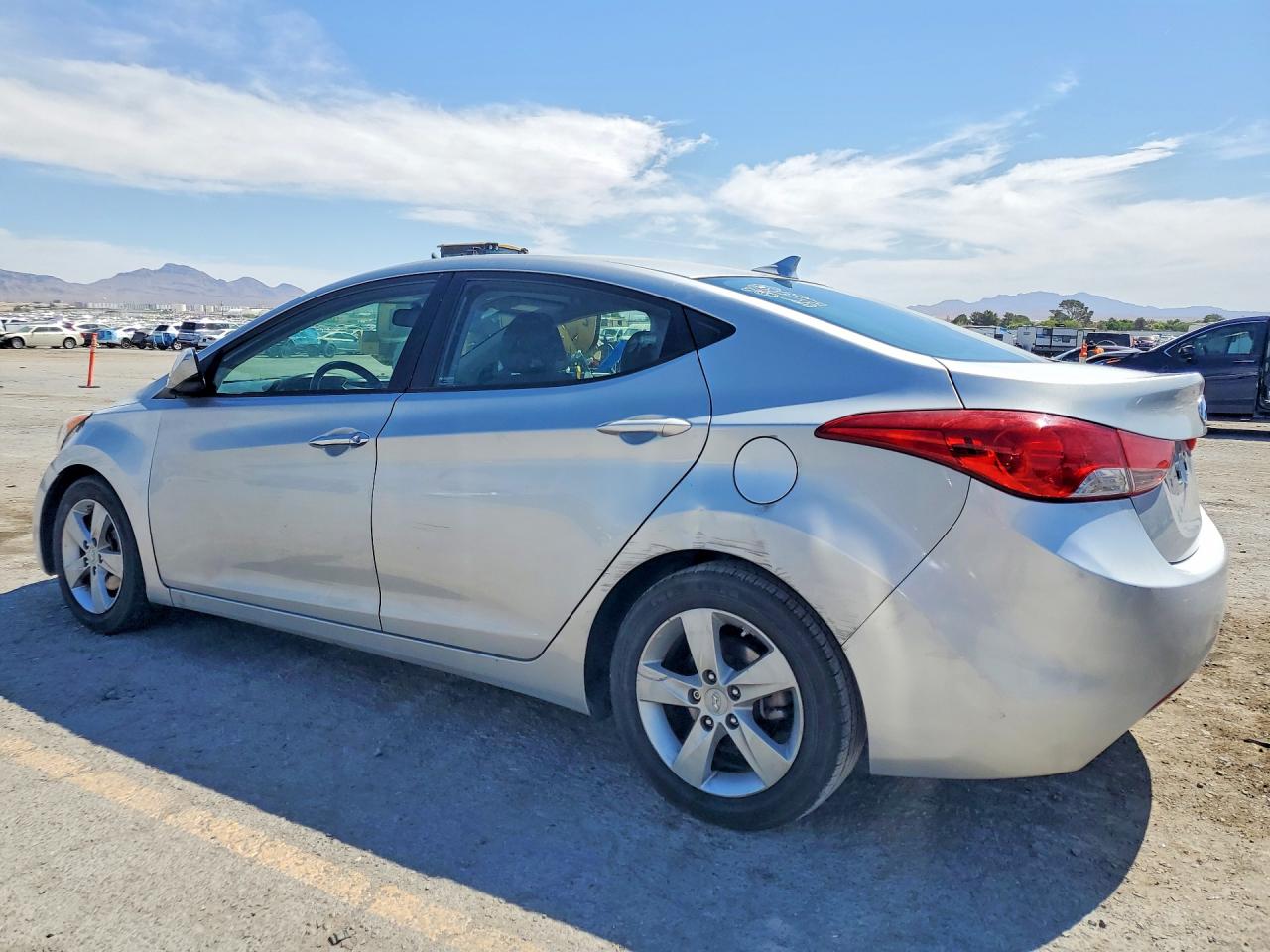 2012 HYUNDAI ELANTRA GLS photo 3