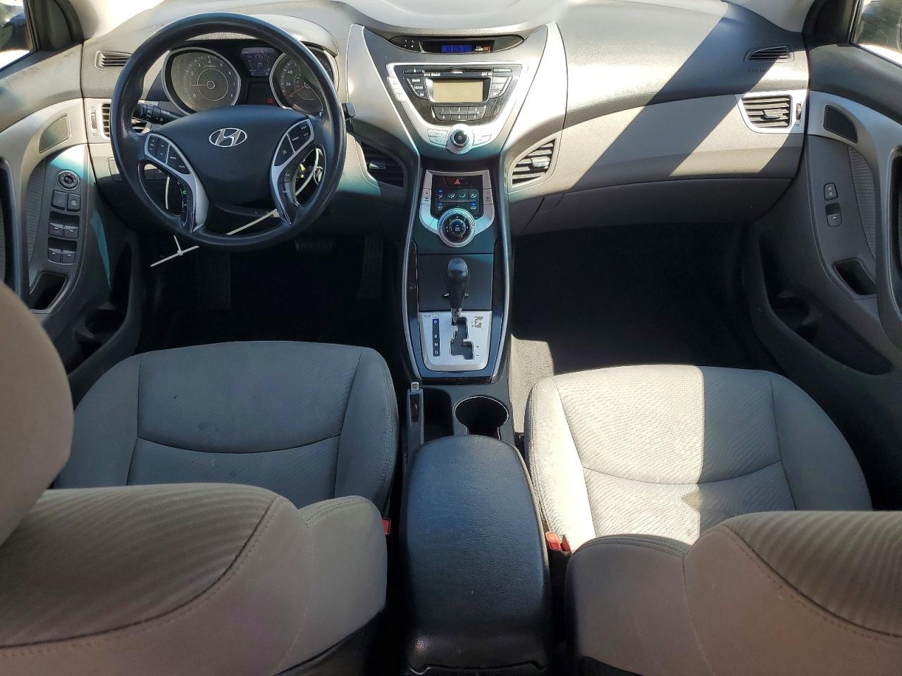 2012 HYUNDAI ELANTRA GLS photo 15
