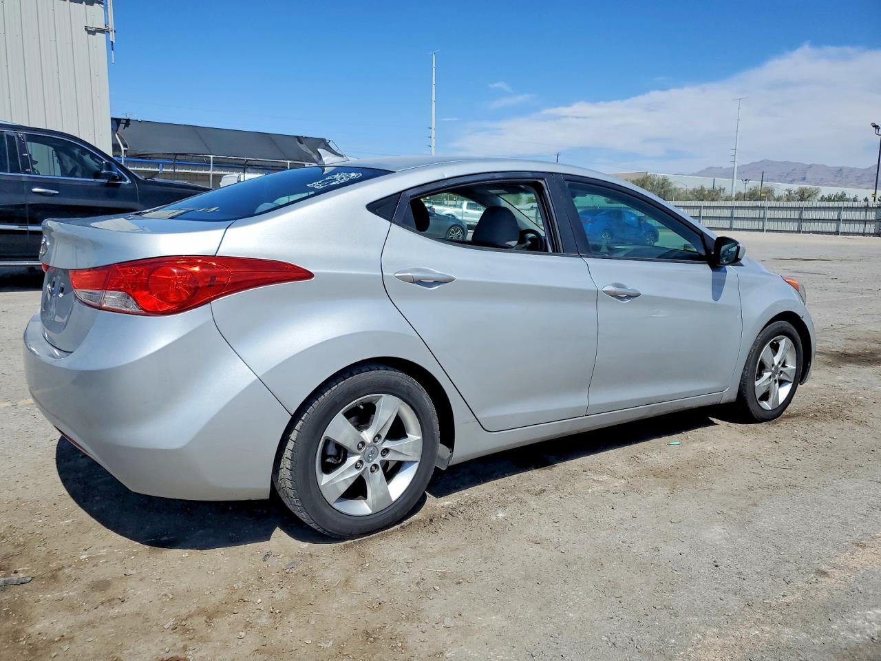 2012 HYUNDAI ELANTRA GLS photo 5