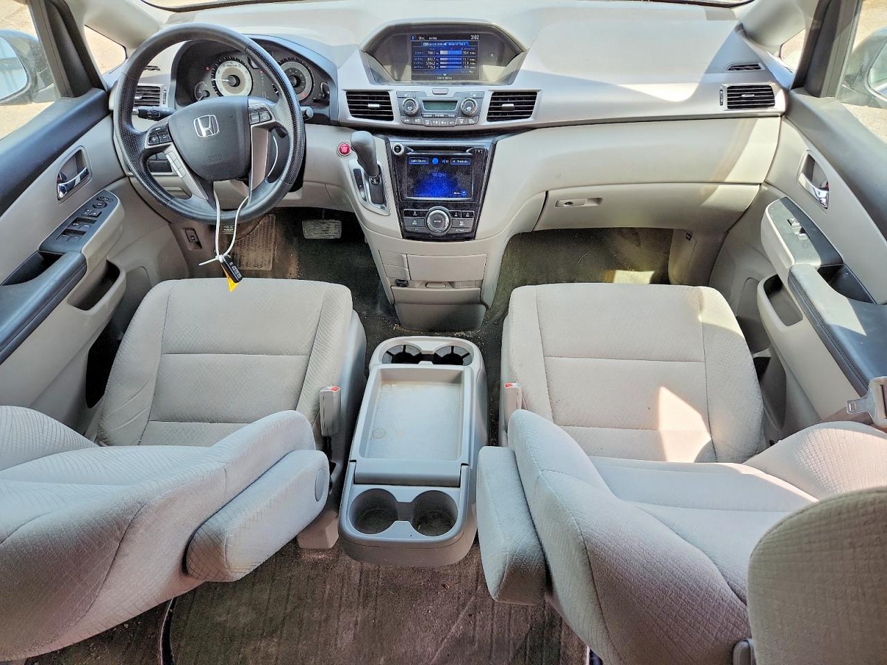 2016 HONDA ODYSSEY EX photo 15