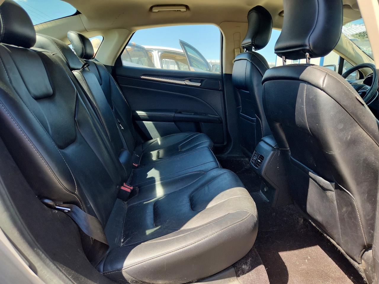 2017 FORD FUSION TITANIUM photo 19
