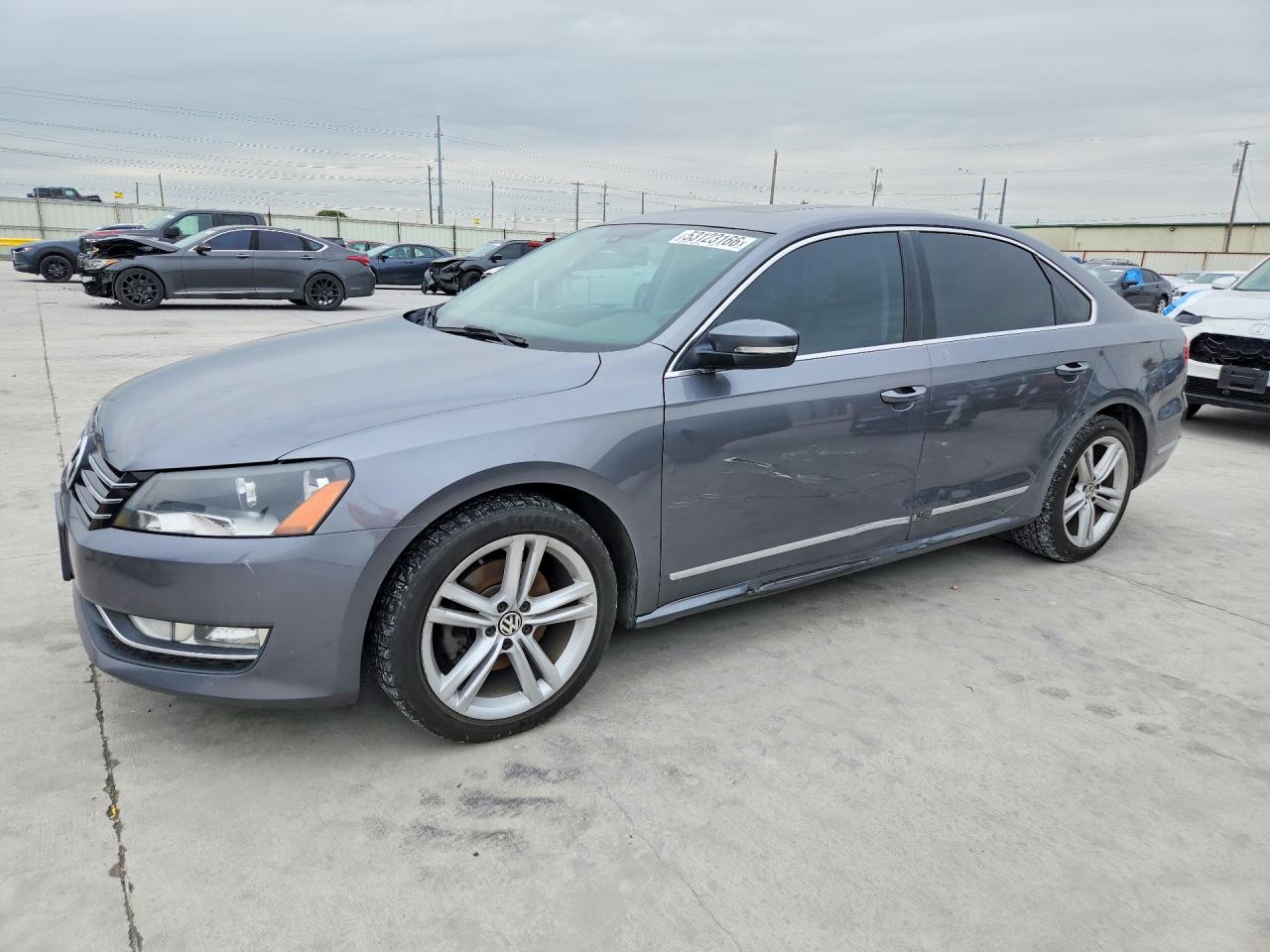 2015 VOLKSWAGEN PASSAT