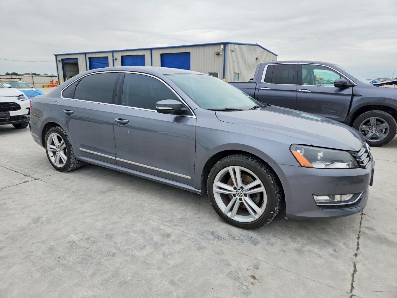 2015 VOLKSWAGEN PASSAT SE photo 7