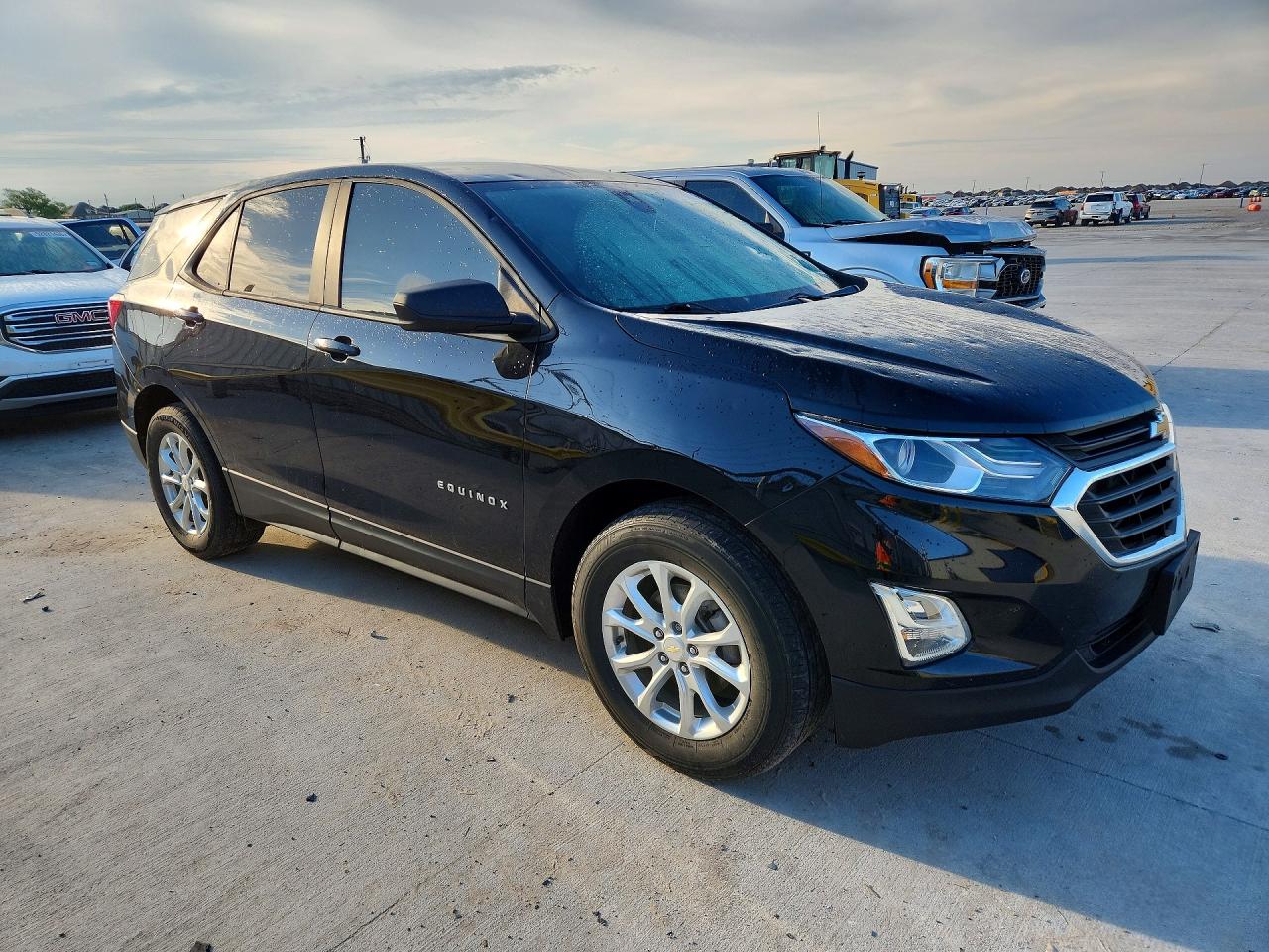 2021 CHEVROLET EQUINOX LS photo 4