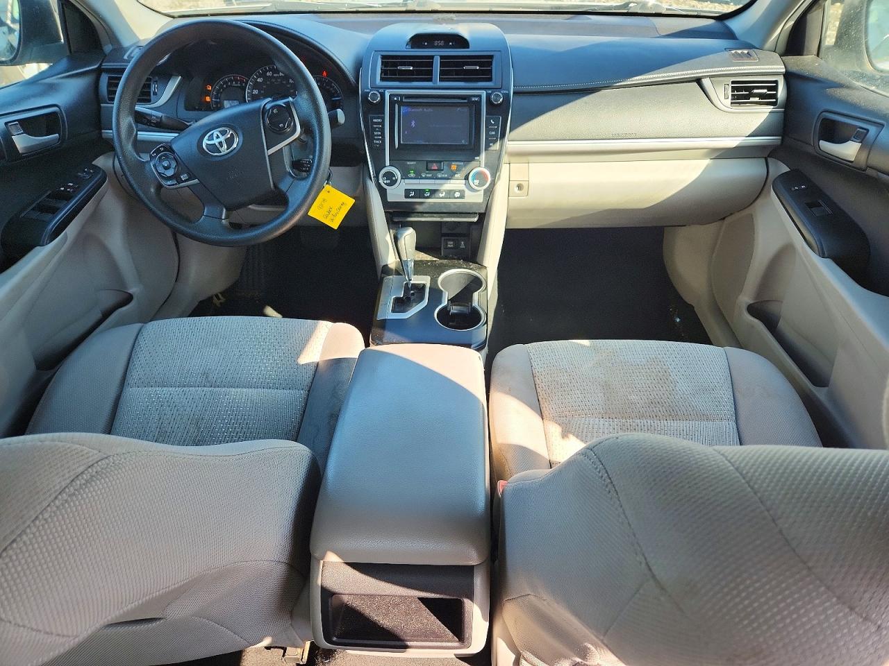 2014 TOYOTA CAMRY LE photo 22