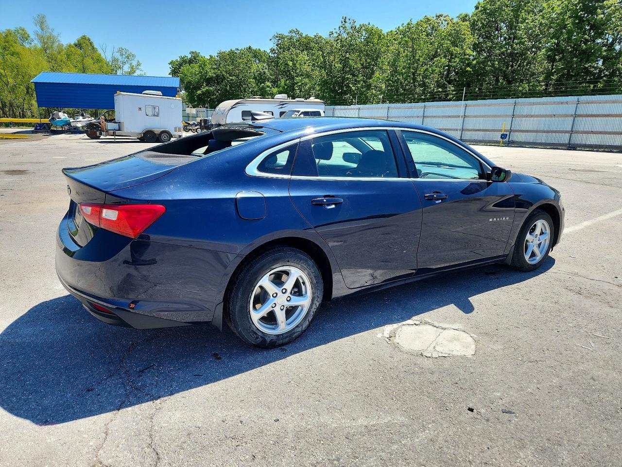 2018 CHEVROLET MALIBU LS photo 5