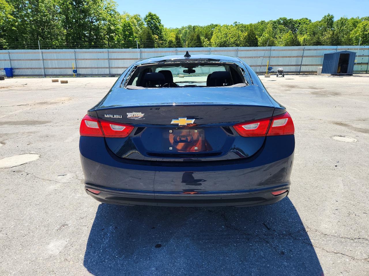 2018 CHEVROLET MALIBU LS photo 11