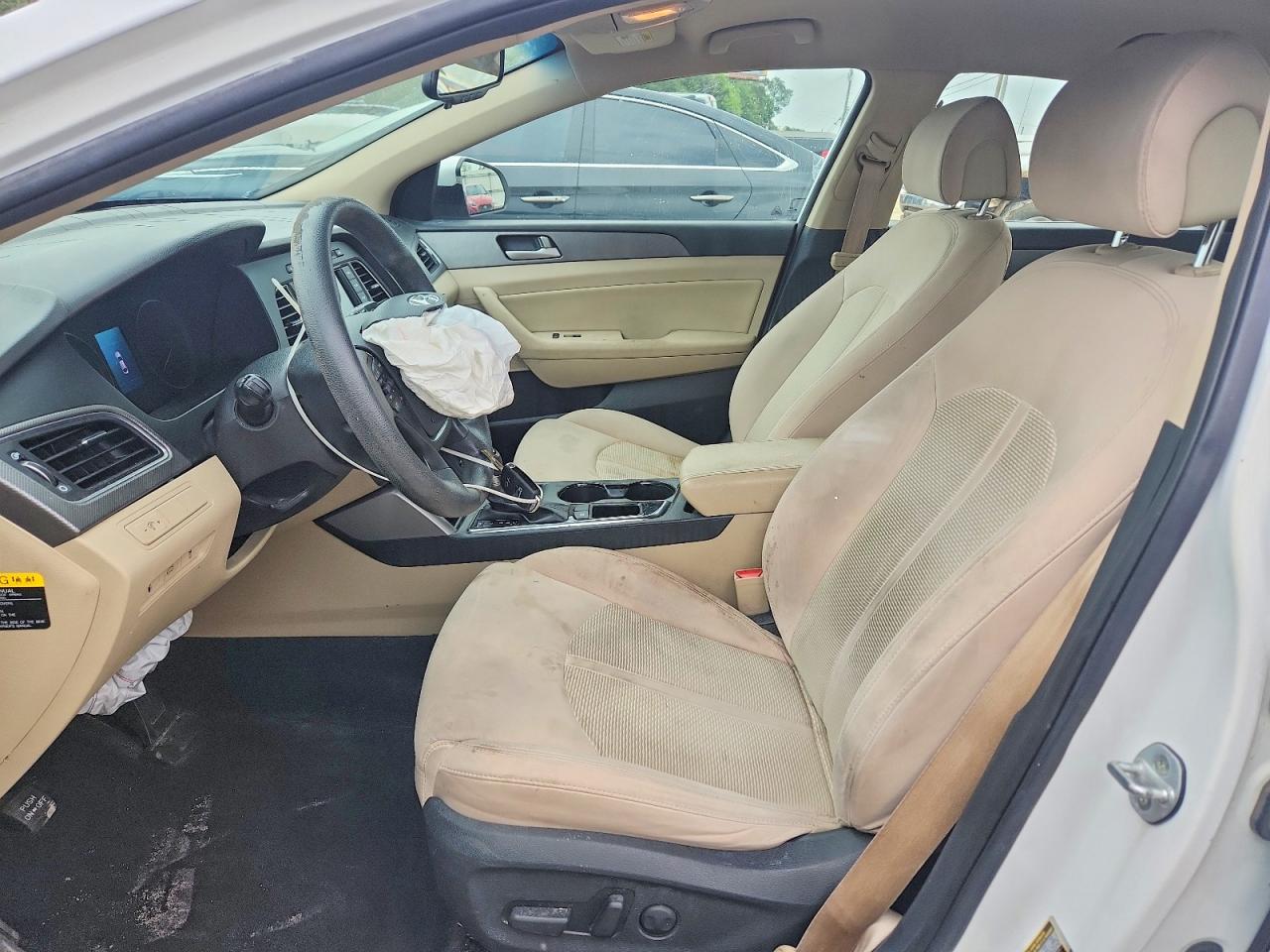 2015 HYUNDAI SONATA SE photo 19