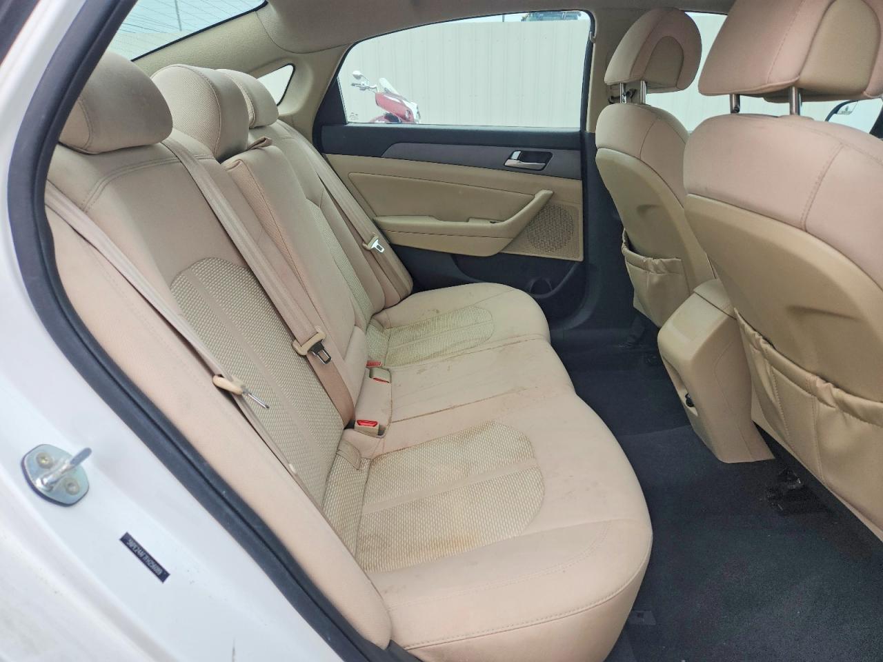 2015 HYUNDAI SONATA SE photo 28