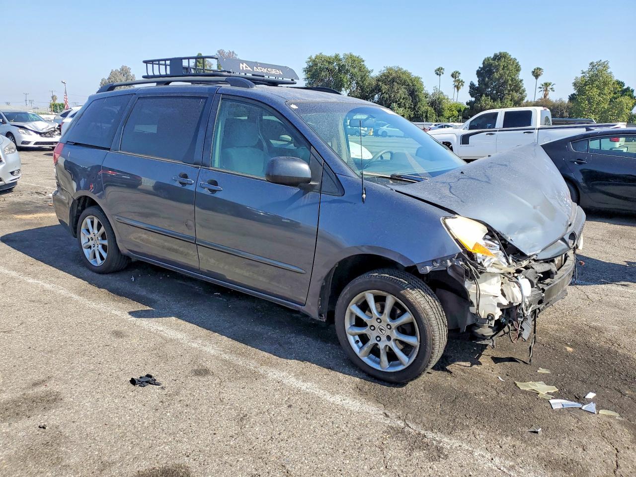 2006 TOYOTA SIENNA photo 7