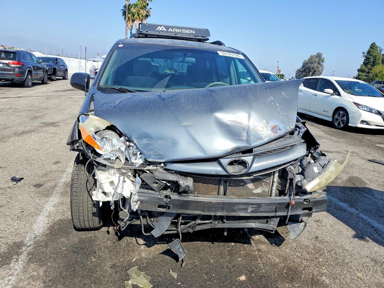 2006 TOYOTA SIENNA photo 9