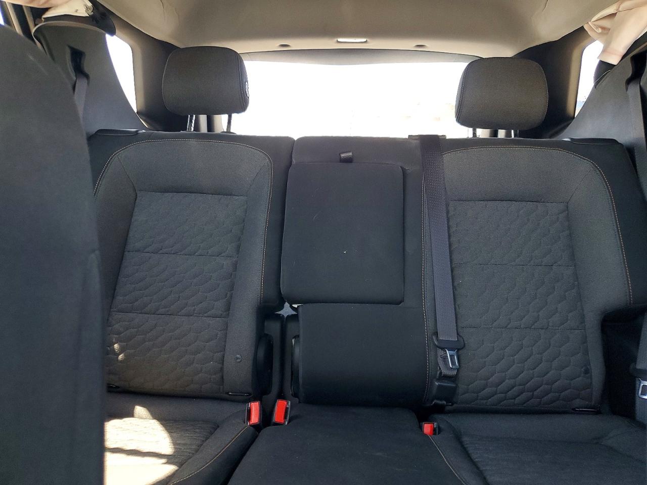 2018 CHEVROLET EQUINOX LT photo 28