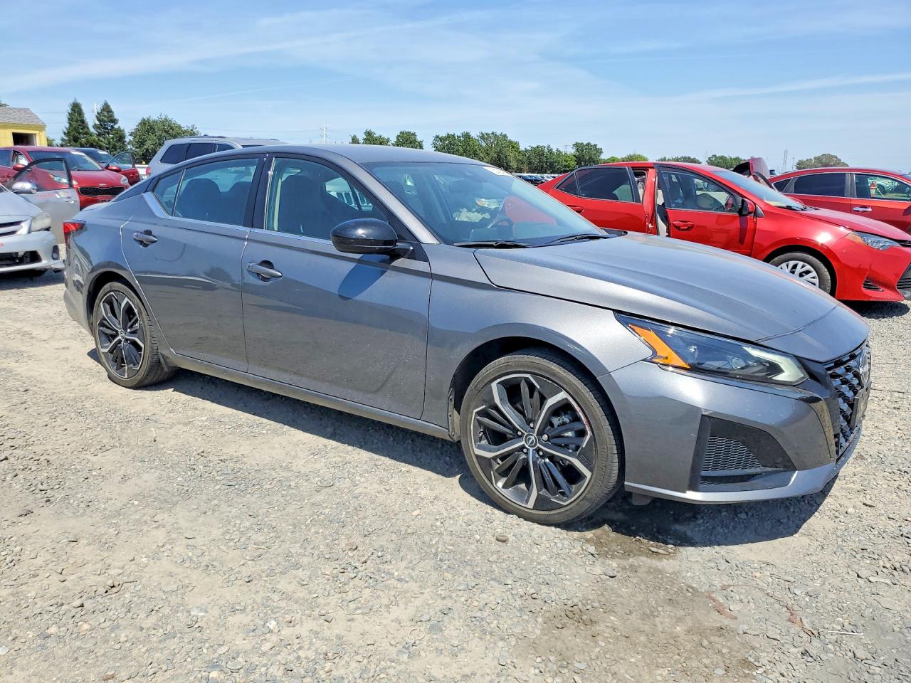 2024 NISSAN ALTIMA SR photo 4