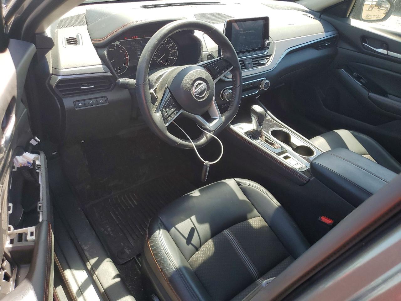 2024 NISSAN ALTIMA SR photo 8