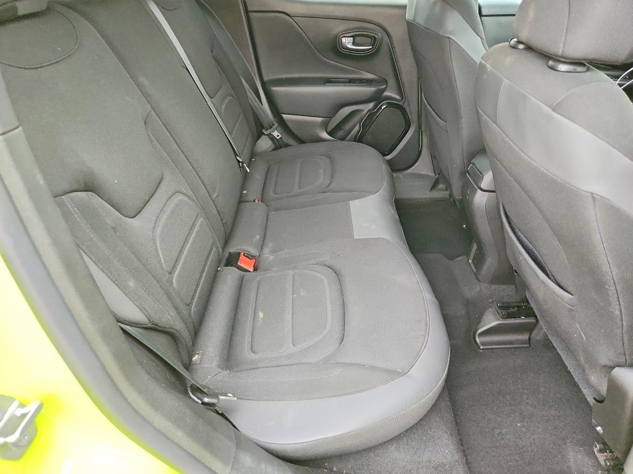 2017 JEEP RENEGADE LATITUDE photo 28