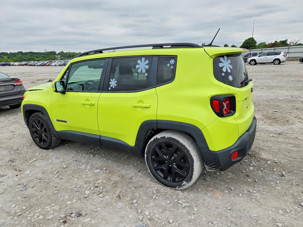 2017 JEEP RENEGADE LATITUDE photo 4