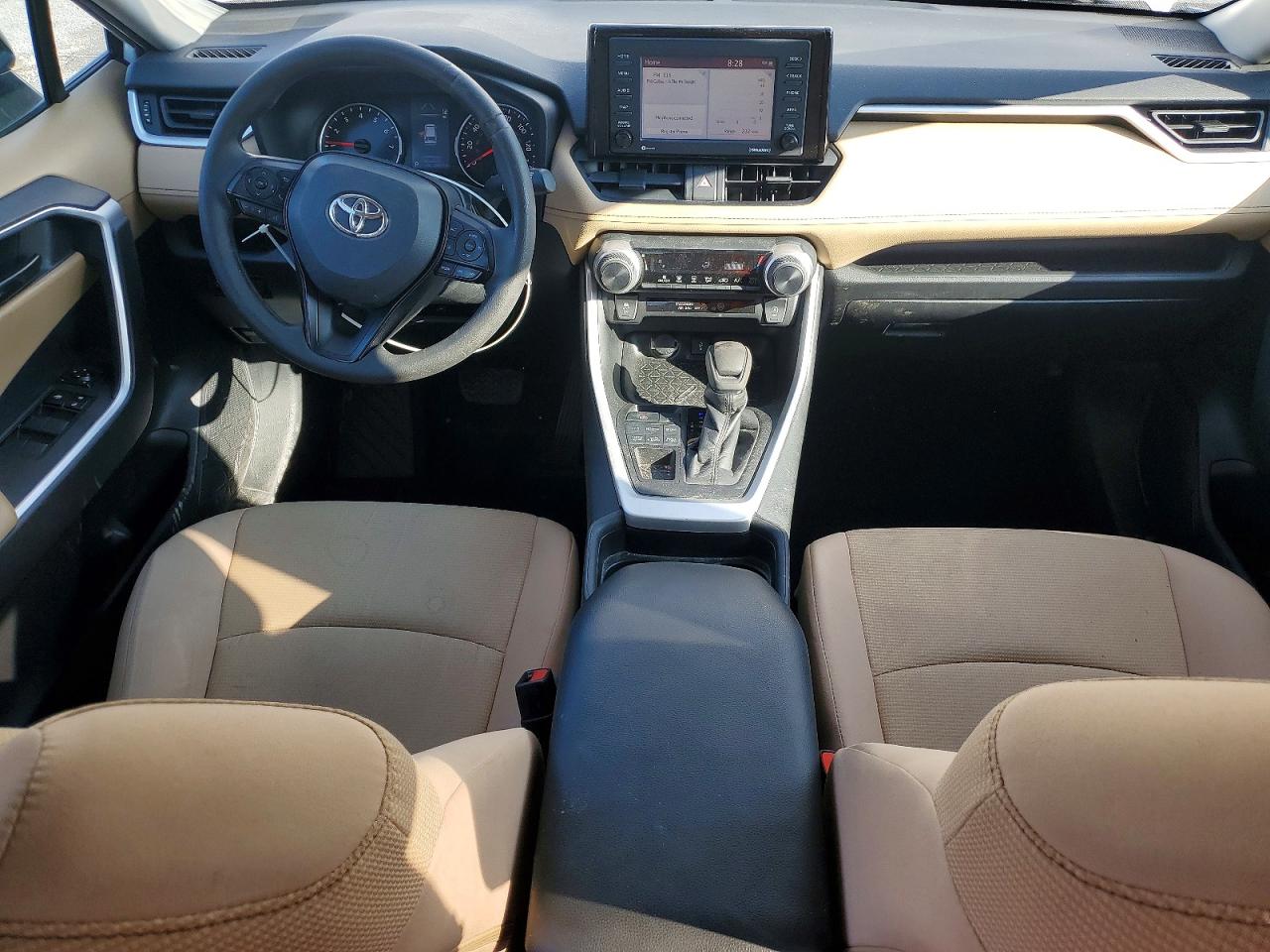 2021 TOYOTA RAV4 LE photo 22