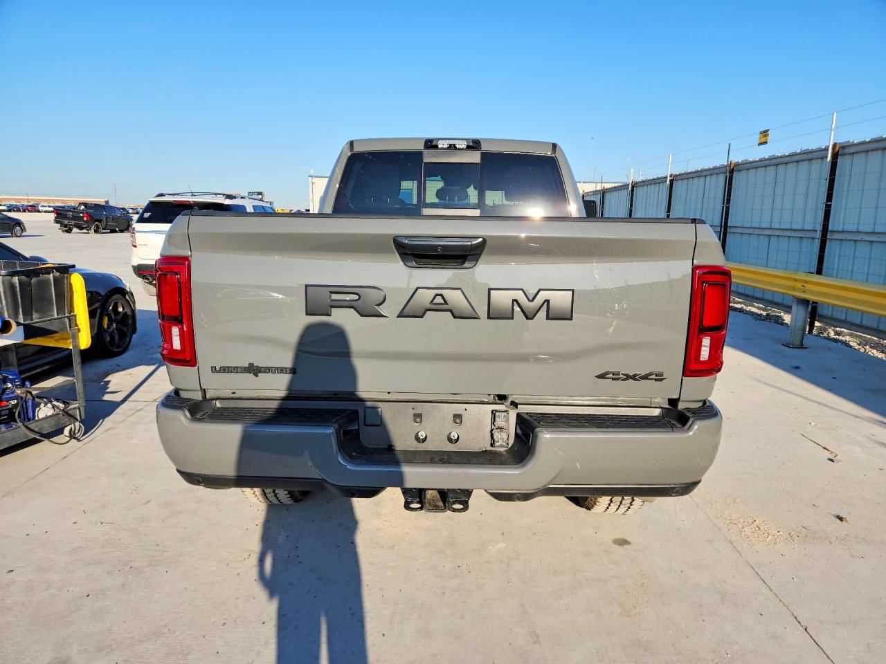 2026 RAM 2500 BIG HORN photo 16
