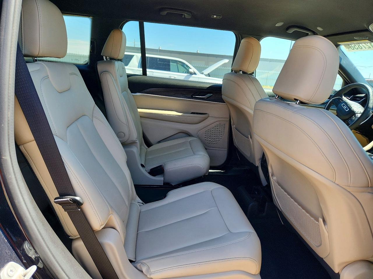 2024 JEEP GRAND CHEROKEE L LIMITED photo 11