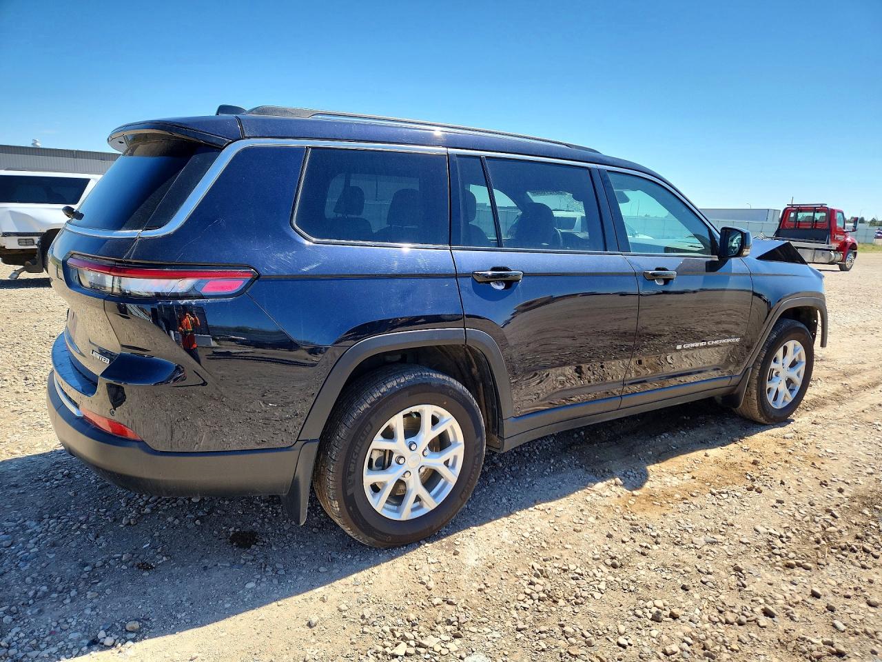 2024 JEEP GRAND CHEROKEE L LIMITED photo 3