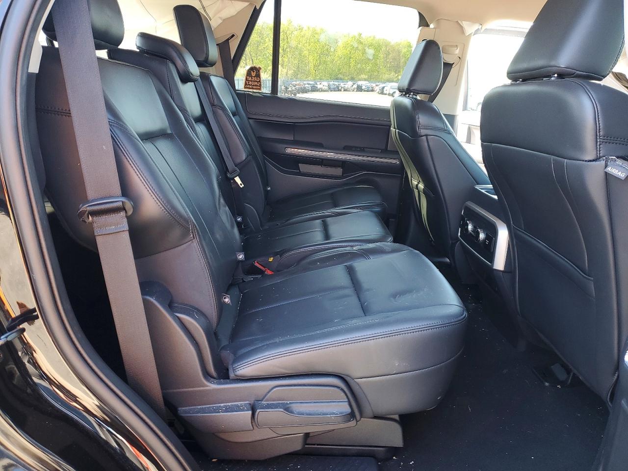 2024 FORD EXPEDITION XLT photo 31