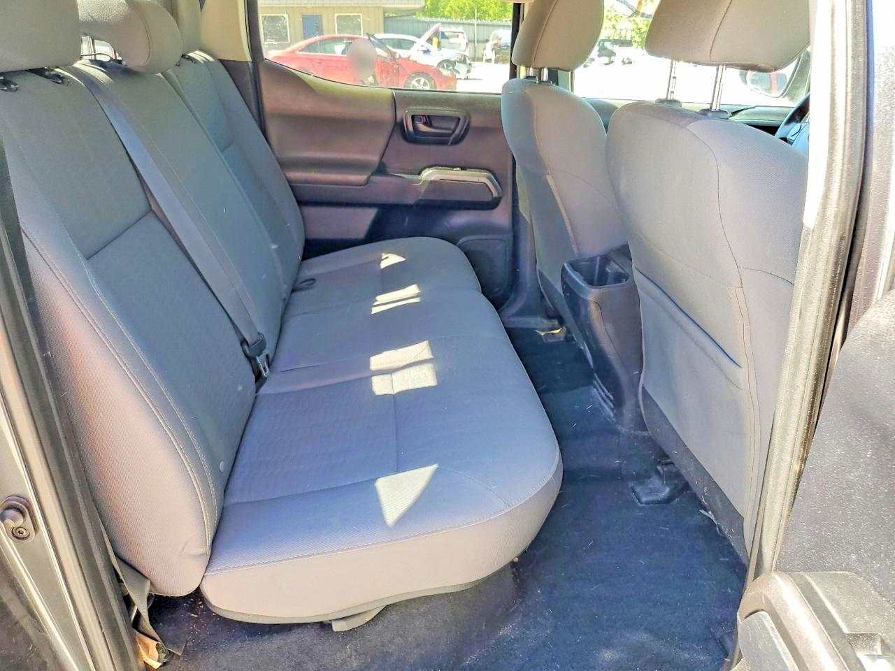2019 TOYOTA TACOMA SR5 V6 photo 19