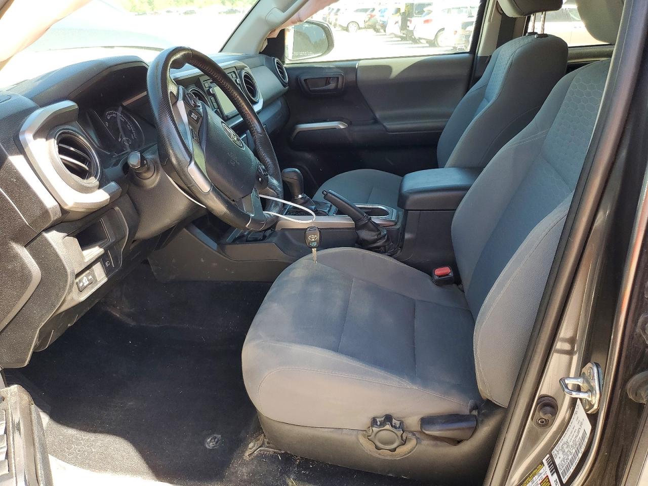 2019 TOYOTA TACOMA SR5 V6 photo 13