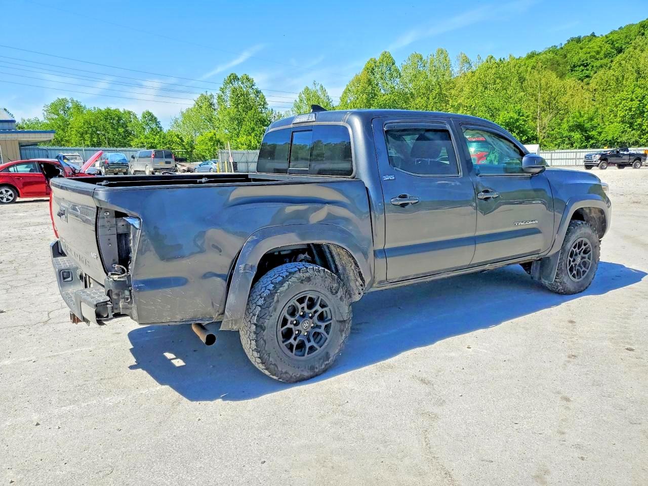 2019 TOYOTA TACOMA SR5 V6 photo 5