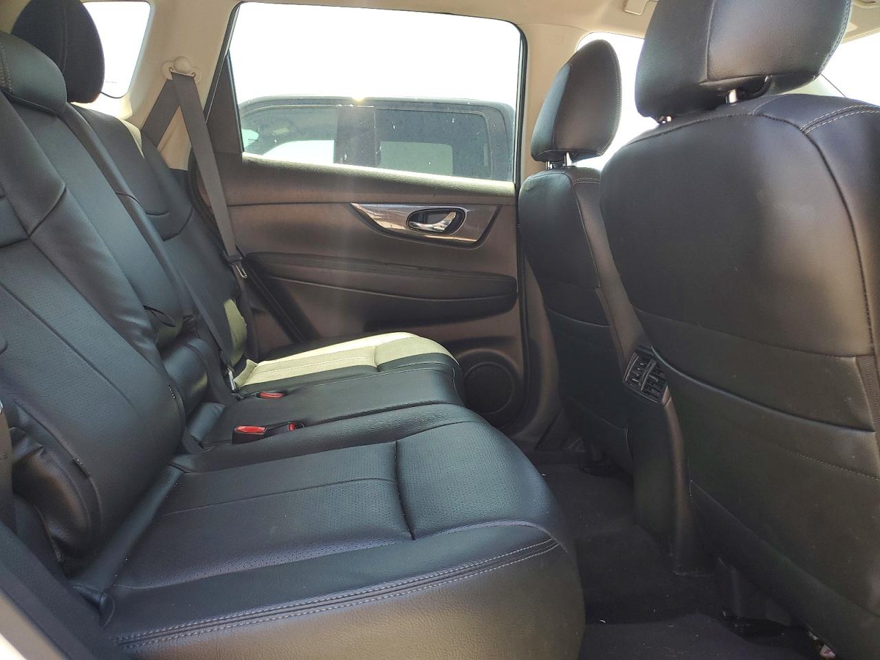 2018 NISSAN ROGUE SV photo 31