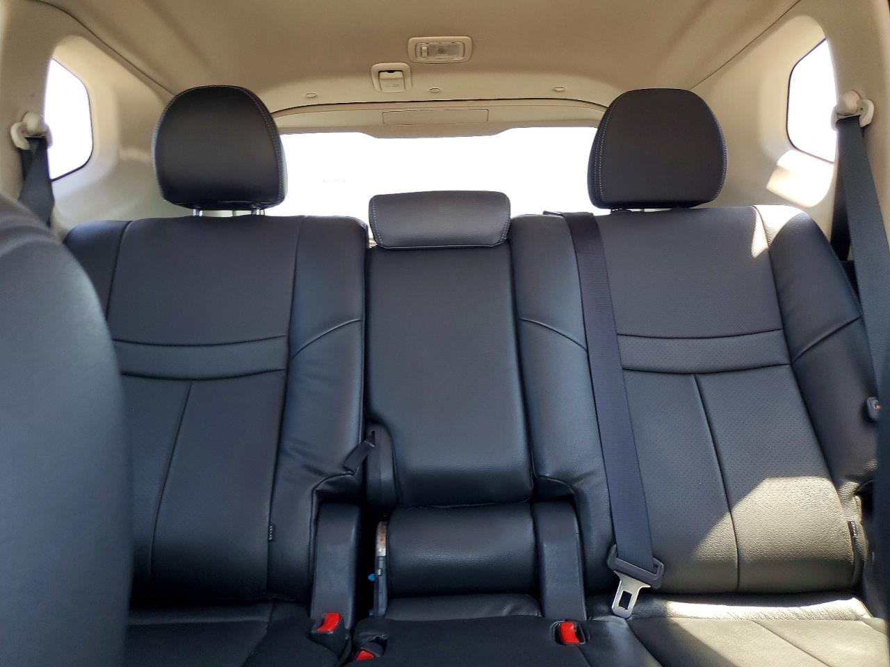2018 NISSAN ROGUE SV photo 28