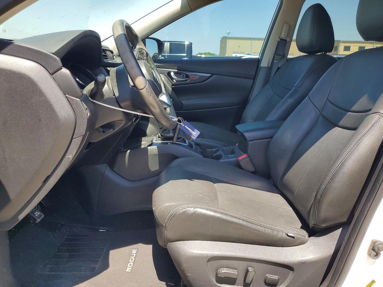 2018 NISSAN ROGUE SV photo 19