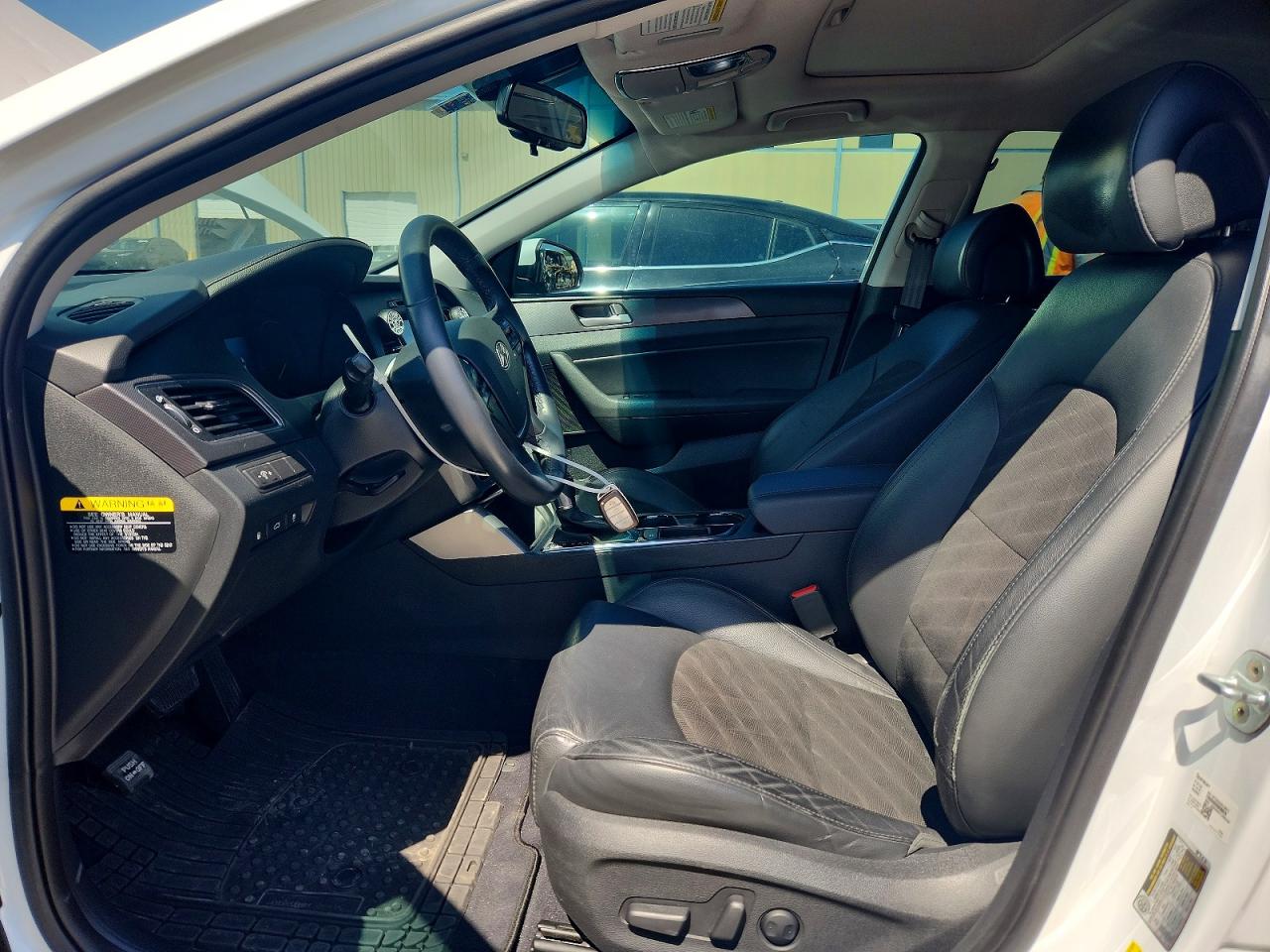 2017 HYUNDAI SONATA SPORT photo 13
