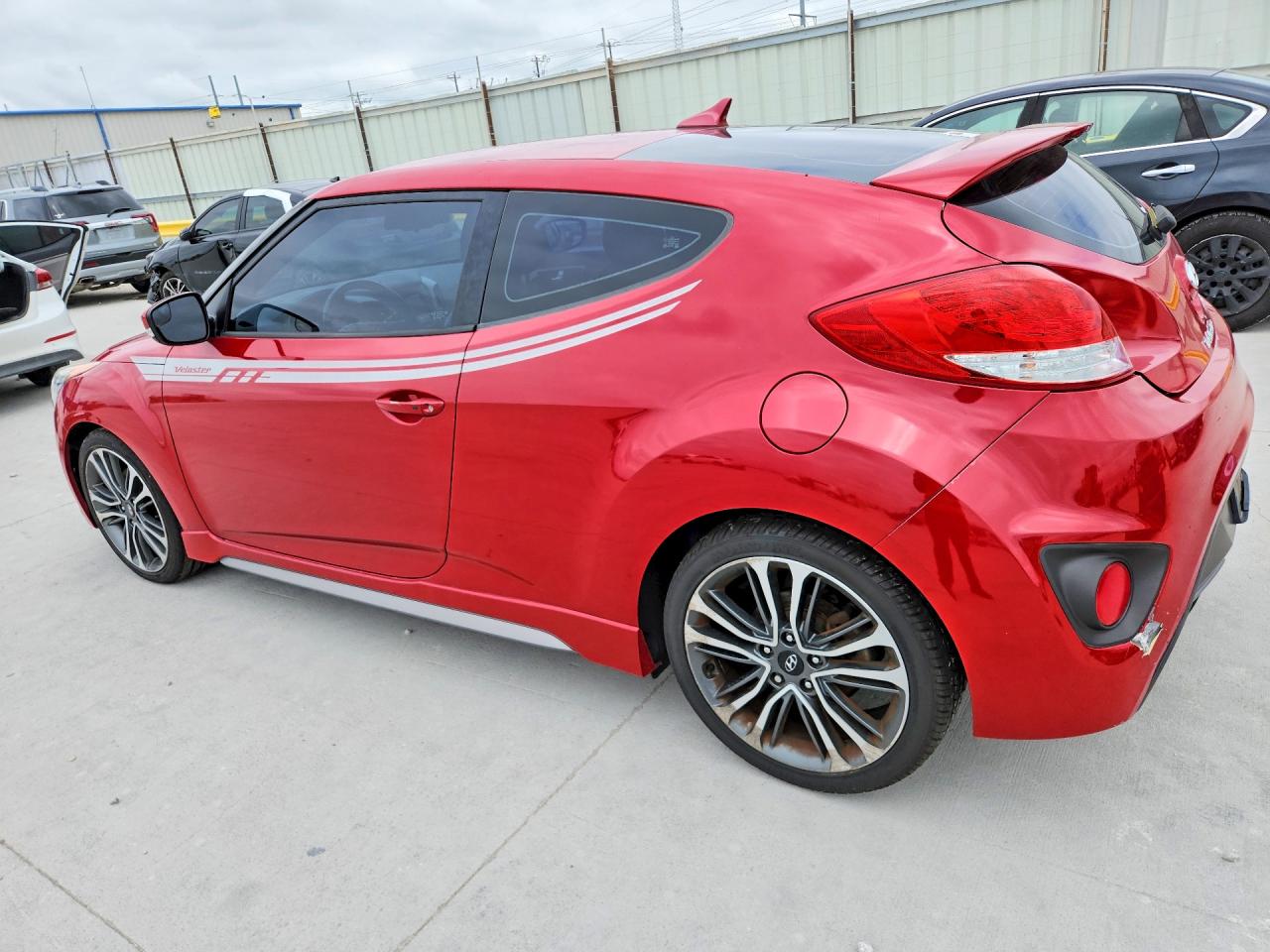 2016 HYUNDAI VELOSTER TURBO photo 3