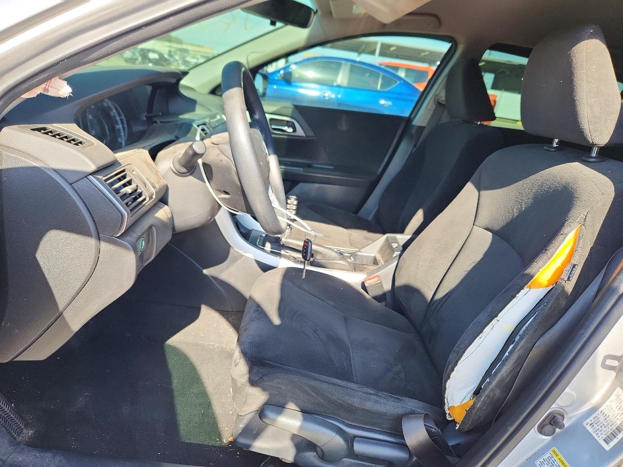 2013 HONDA ACCORD LX photo 19