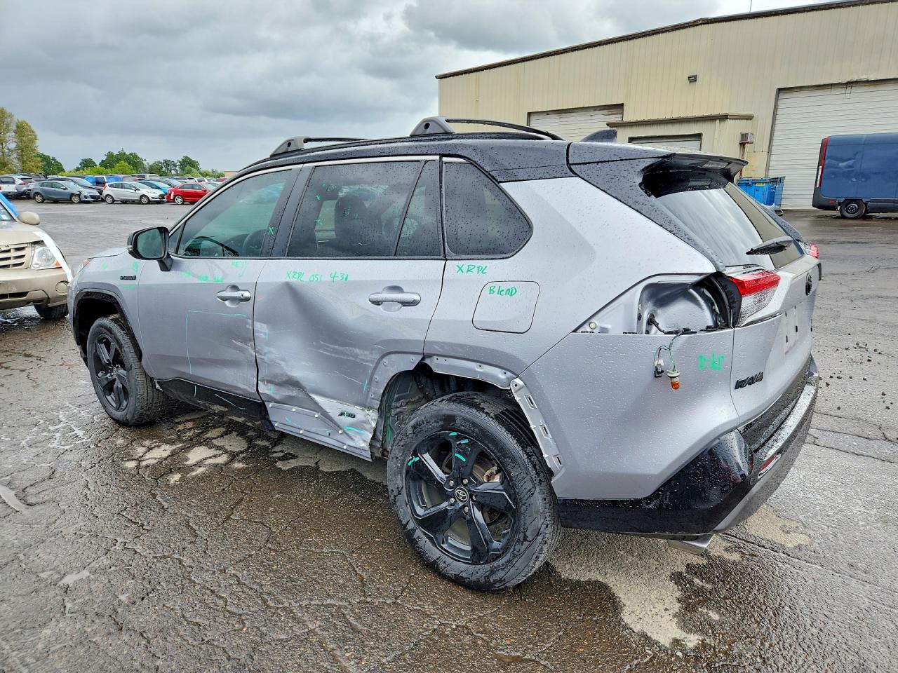 2021 TOYOTA RAV4 XSE photo 3