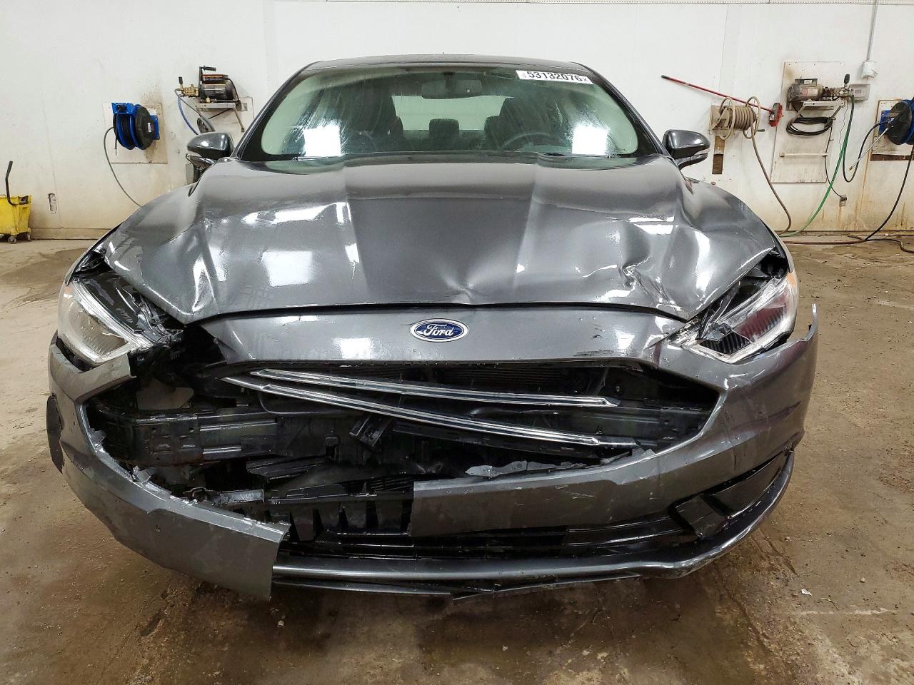 2018 FORD FUSION SE photo 5