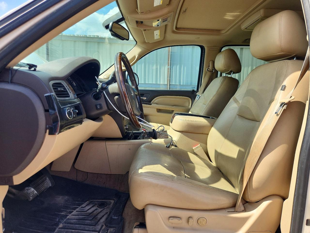 2013 GMC YUKON XL DENALI photo 13
