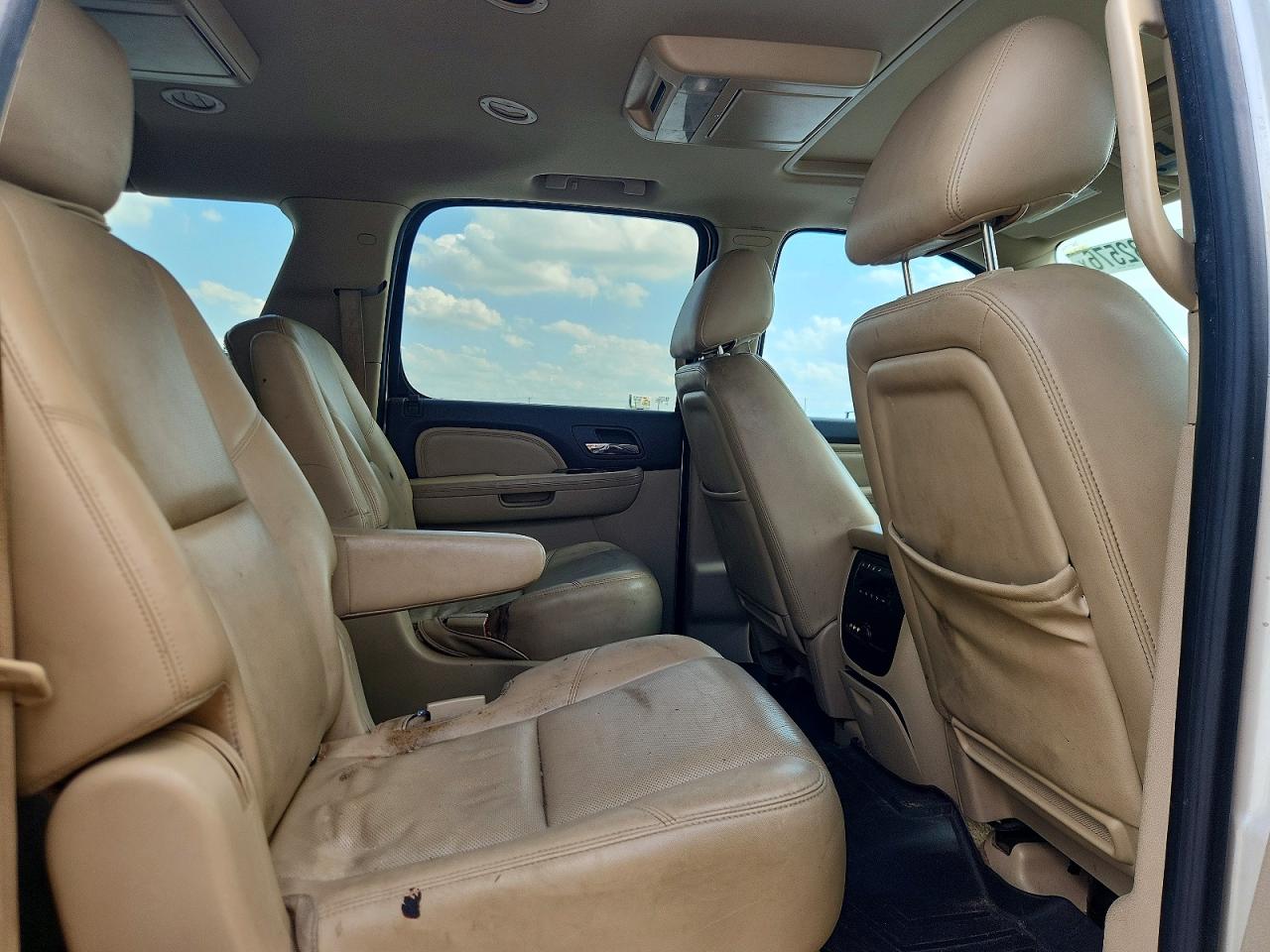 2013 GMC YUKON XL DENALI photo 21