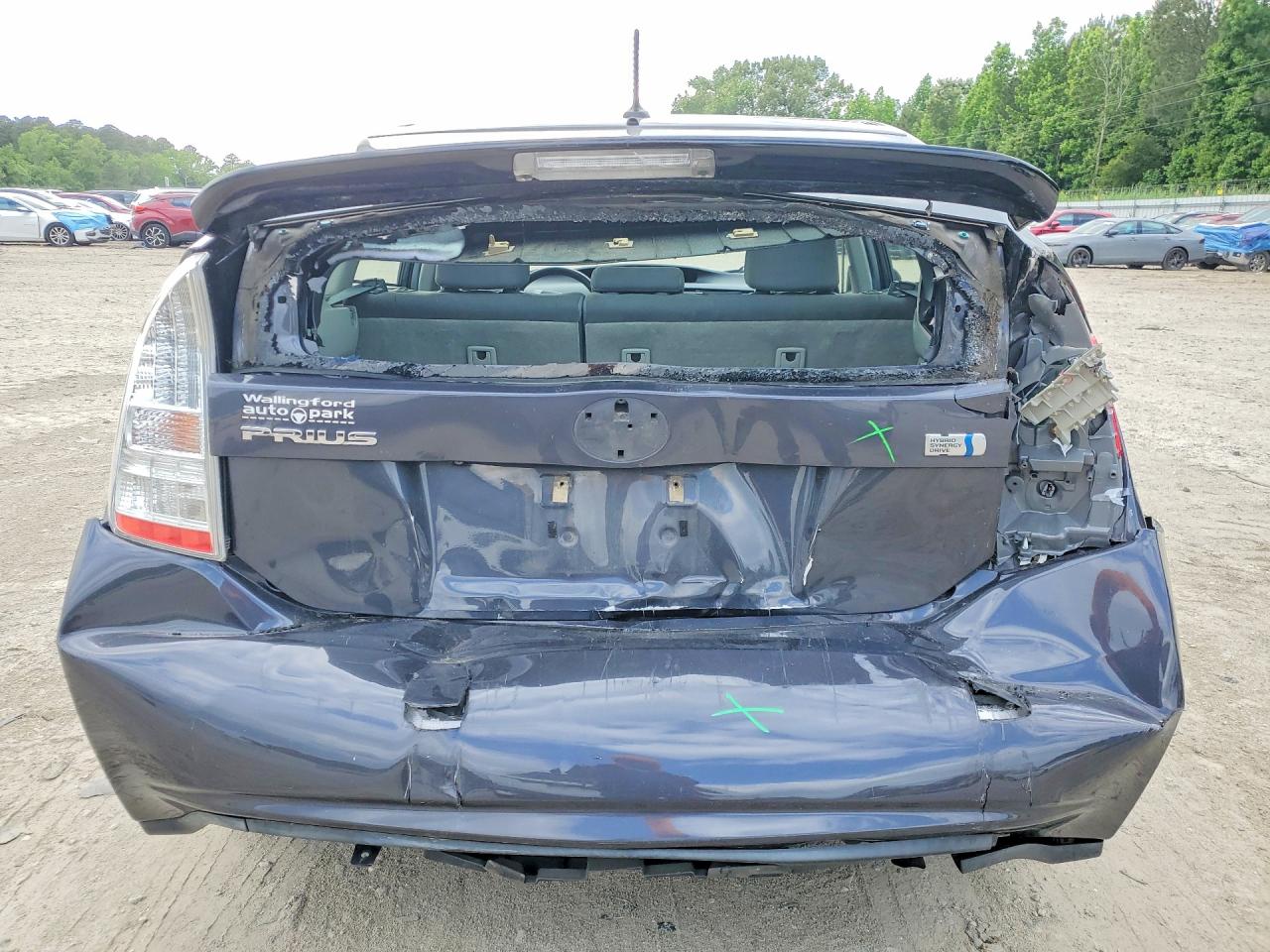 2011 TOYOTA PRIUS THREE photo 6