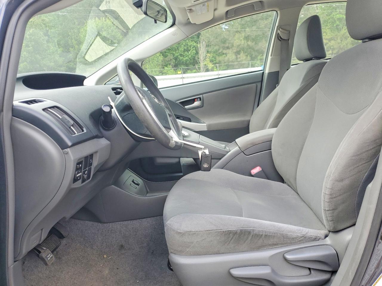 2011 TOYOTA PRIUS THREE photo 7
