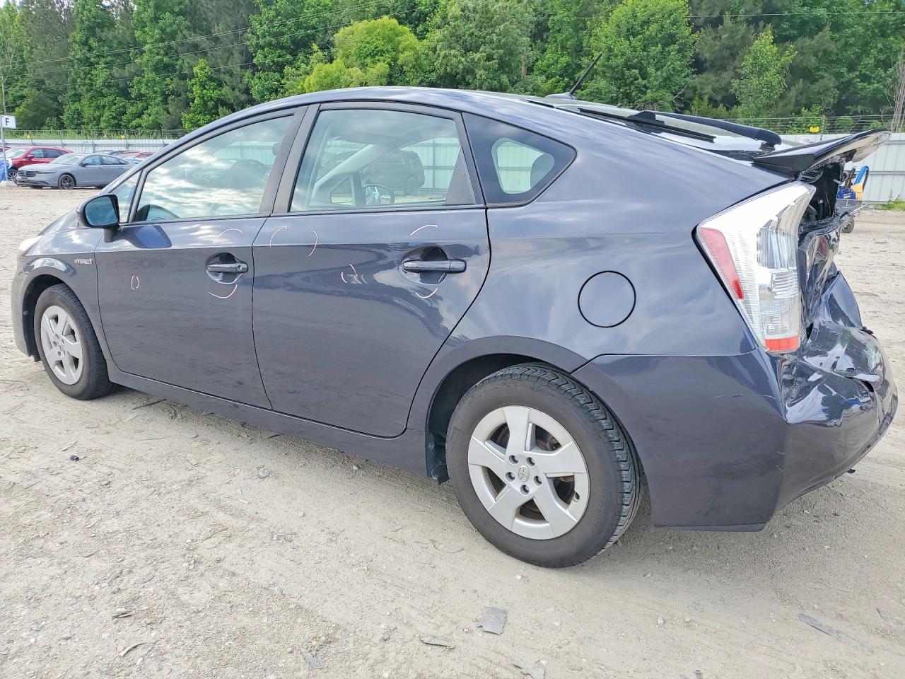 2011 TOYOTA PRIUS THREE photo 2