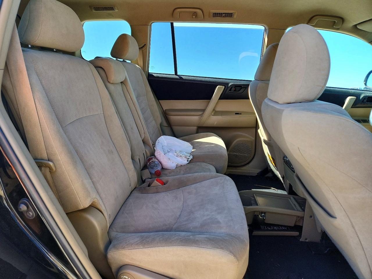 2011 TOYOTA HIGHLANDER BASE photo 31