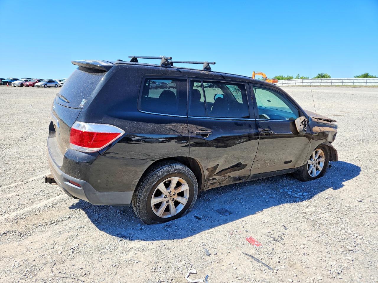 2011 TOYOTA HIGHLANDER BASE photo 7