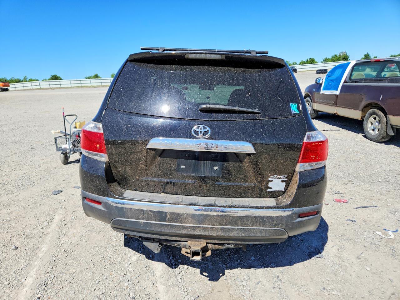 2011 TOYOTA HIGHLANDER BASE photo 16